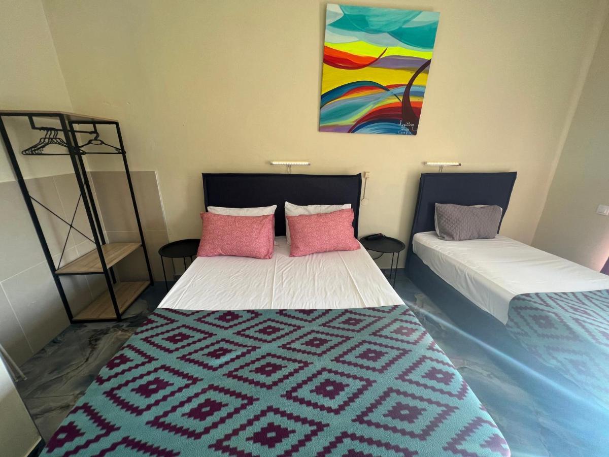 Avra Sunset Sea View Aparthotel 3*